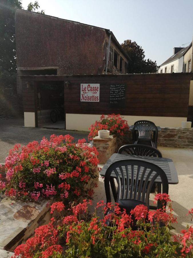 Gourin Le Casse Noisettes酒店 外观 照片